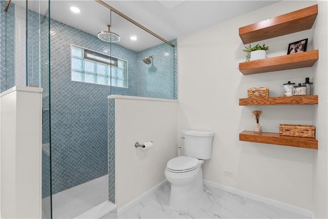 2300 W 103rd Terrace, Leawood, KS 66206
