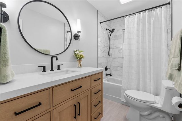 2300 W 103rd Terrace, Leawood, KS 66206