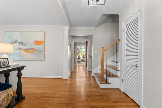 2300 W 103rd Terrace, Leawood, KS 66206