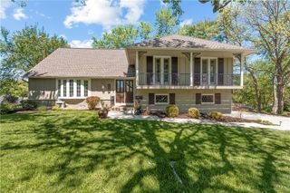 2300 W 103rd Terrace, Leawood, KS 66206