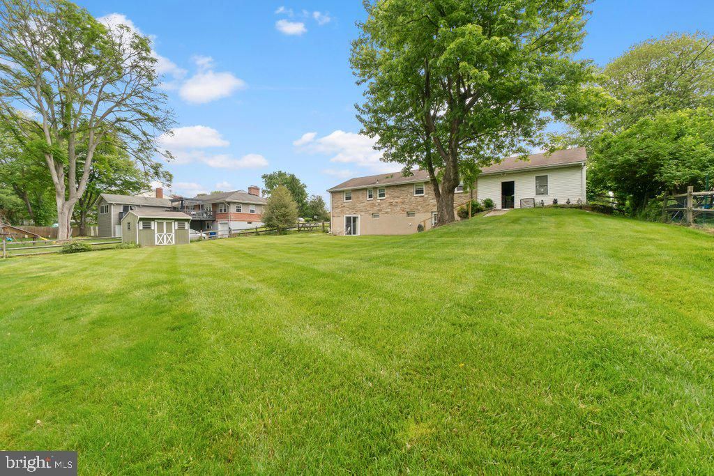 Image 28 of property listing at 3118 GREENWAY DR, Ellicott City, MD 21042
