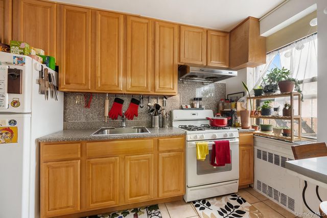 138 71st Street F15, Brooklyn, NY 11209