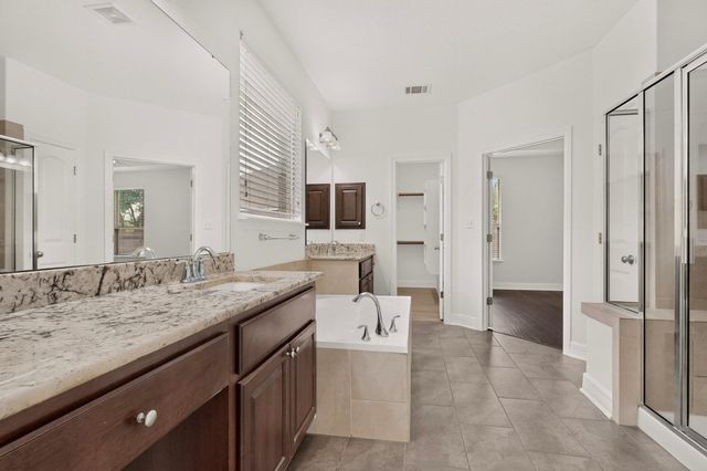 105 Martino TRL, Georgetown, TX 78628