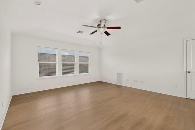 105 Martino TRL, Georgetown, TX 78628
