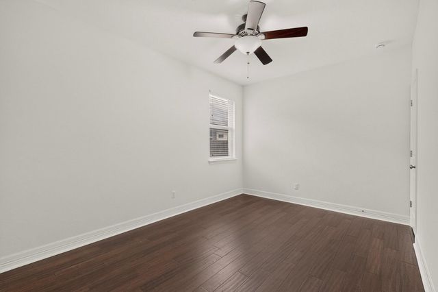 105 Martino TRL, Georgetown, TX 78628