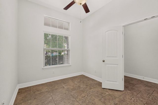 105 Martino TRL, Georgetown, TX 78628