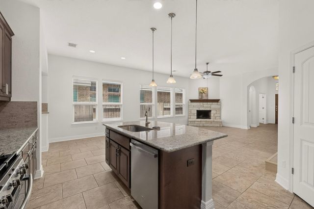 105 Martino TRL, Georgetown, TX 78628