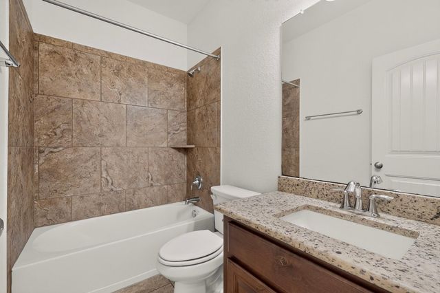105 Martino TRL, Georgetown, TX 78628