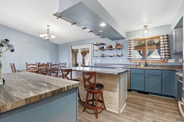 7205 TIMBERLINE RD, Black Hawk, SD 57718