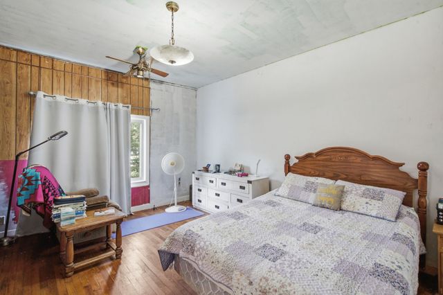 324 W Ross Avenue, De Leon, TX 76444