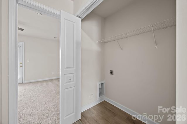 2750 Avalon Loop Road, Charlotte, NC 28269
