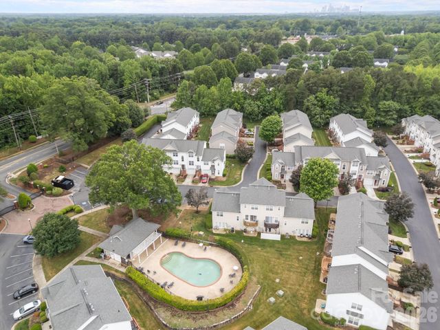 2750 Avalon Loop Road, Charlotte, NC 28269