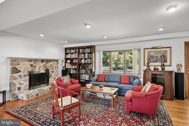 1024 BOBWHITE DR, Cherry Hill, NJ 08003