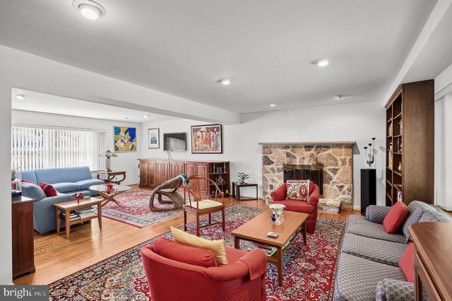 1024 BOBWHITE DR, Cherry Hill, NJ 08003