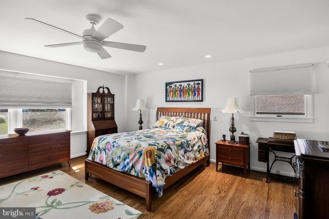 1024 BOBWHITE DR, Cherry Hill, NJ 08003