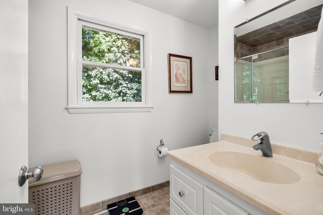 1024 BOBWHITE DR, Cherry Hill, NJ 08003