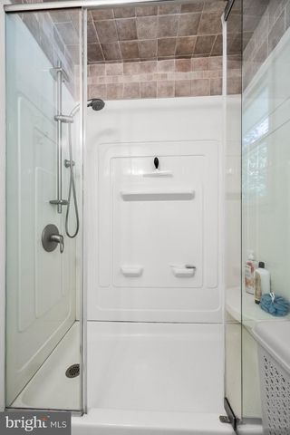 1024 BOBWHITE DR, Cherry Hill, NJ 08003