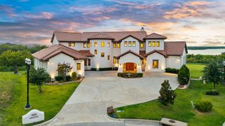 7421 Waters Edge Court, The Colony, TX 75056