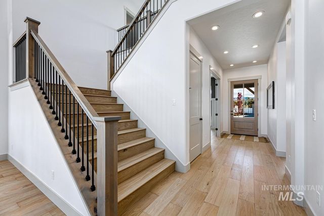 14041 N Hornbill Way, Boise, ID 83714