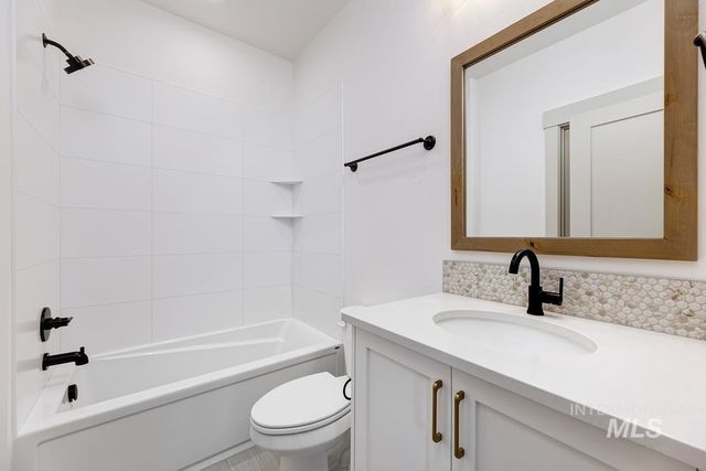 14041 N Hornbill Way, Boise, ID 83714