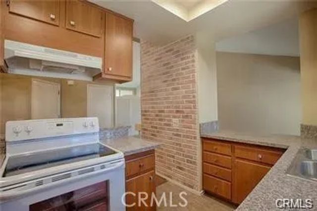 94 Lakepines, Irvine, CA 92620