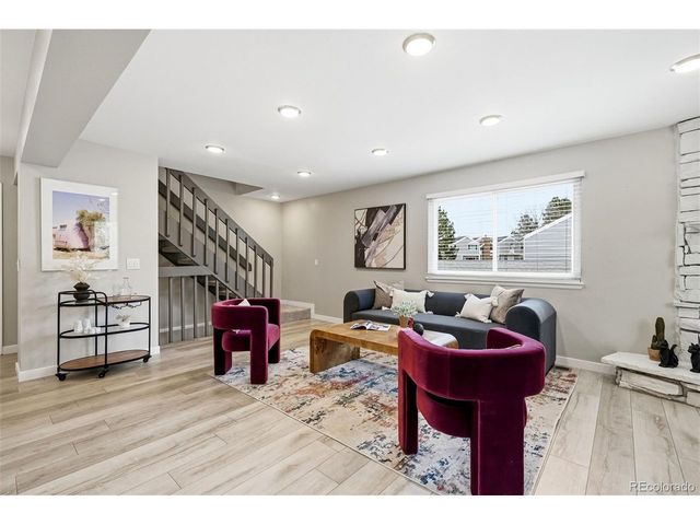 30 S Moline St, Aurora, CO 80012