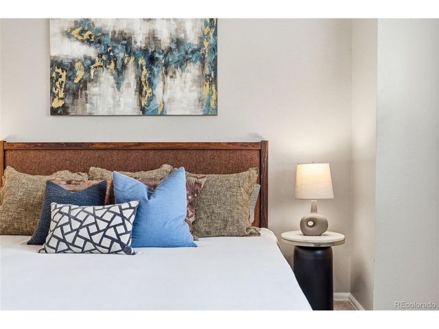 30 S Moline St, Aurora, CO 80012