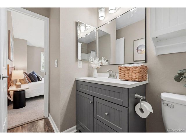 30 S Moline St, Aurora, CO 80012