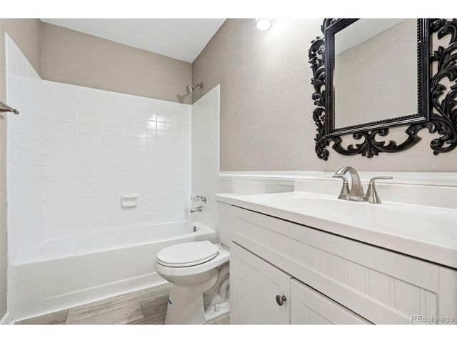 30 S Moline St, Aurora, CO 80012