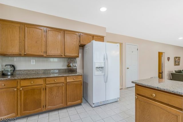 17 Denbigh Dr, Franklin Twp., NJ 08873