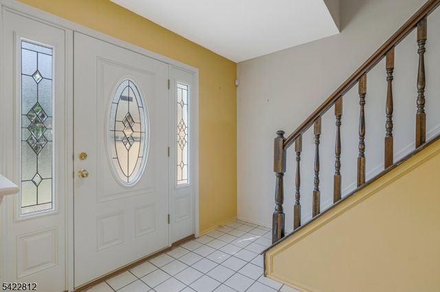 17 Denbigh Dr, Franklin Twp., NJ 08873