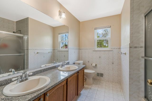 17 Denbigh Dr, Franklin Twp., NJ 08873