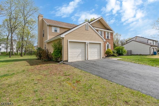 17 Denbigh Dr, Franklin Twp., NJ 08873