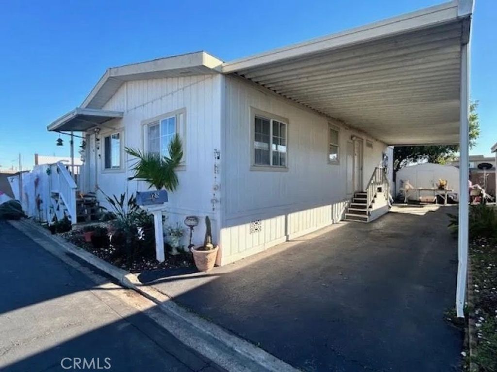 Image 1 of property listing at 10550 Western 128, Stanton, CA 90680