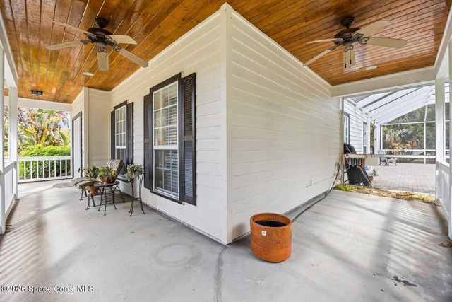 580 42nd Court, Vero Beach, FL 32968