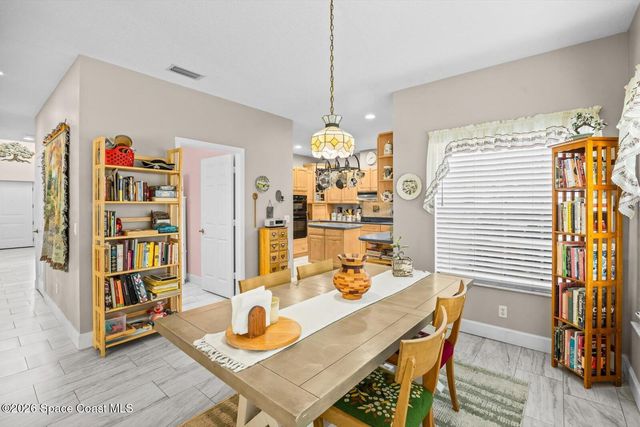 580 42nd Court, Vero Beach, FL 32968