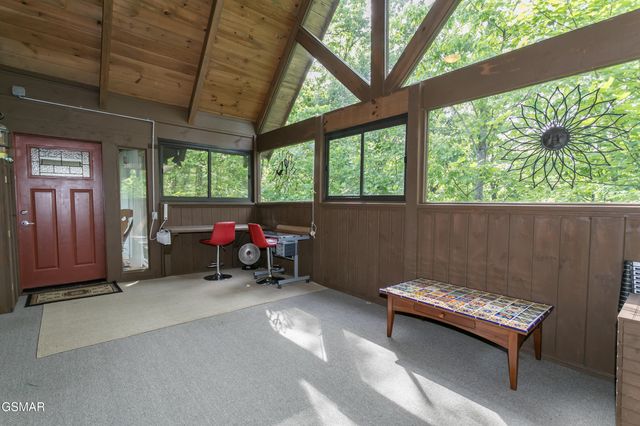 4482 Whetstone Road, Sevierville, TN 37862