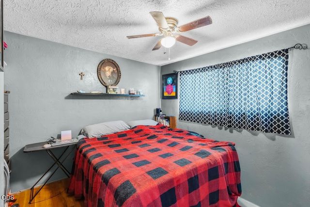 1405 Oleander Street, Medford, OR 97504