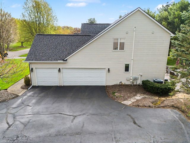 7629 Setters Pointe Drive, Brighton, MI 48116