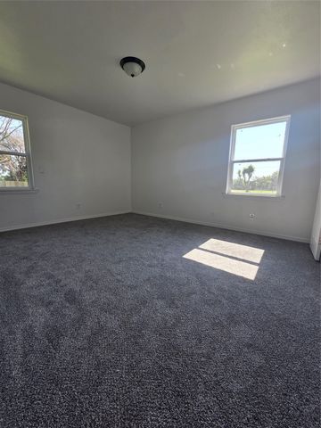 912 W Main Street, Quinlan, TX 75474
