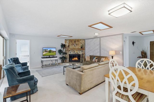 11721 W RIVERHAVEN DRIVE, Homosassa, FL 34448