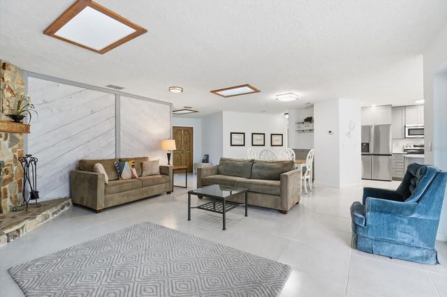 11721 W RIVERHAVEN DRIVE, Homosassa, FL 34448