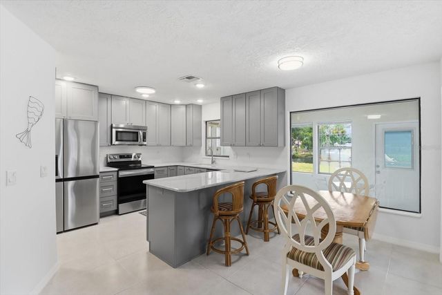 11721 W RIVERHAVEN DRIVE, Homosassa, FL 34448