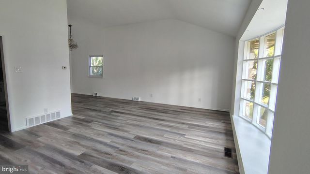 574 REMSEN RD, Philadelphia, PA 19115