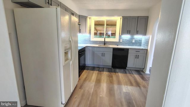 574 REMSEN RD, Philadelphia, PA 19115