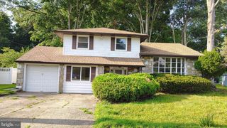 574 REMSEN RD, Philadelphia, PA 19115