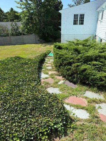 6 Tamarack Road, West Dennis, MA 02670