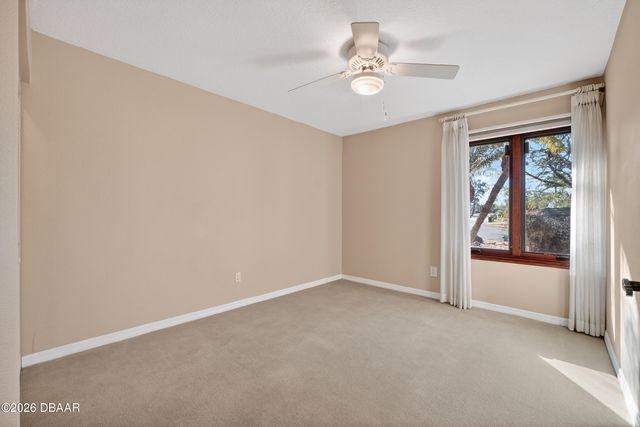 26 Creek Court, Palm Coast, FL 32137