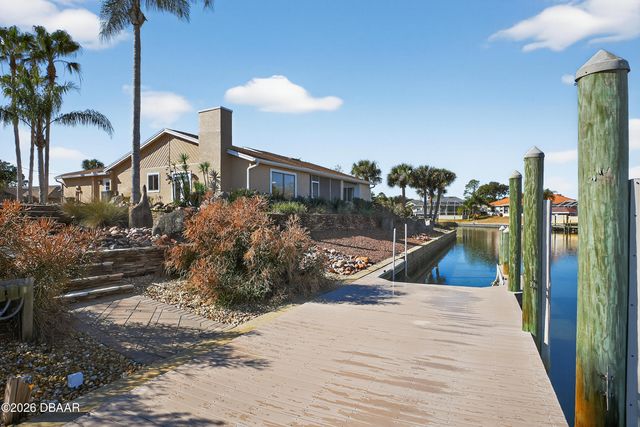 26 Creek Court, Palm Coast, FL 32137