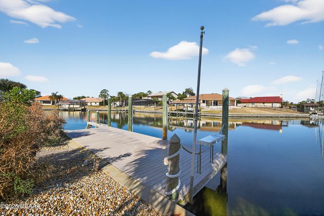 26 Creek Court, Palm Coast, FL 32137